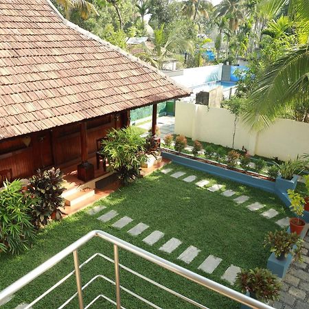 Cherai Beach Palace エクステリア 写真
